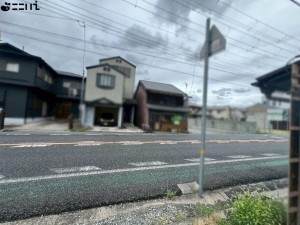 姫路市伊伝居、土地の前面道路を含む現地写真画像です