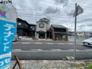姫路市伊伝居、土地の前面道路を含む現地写真画像です