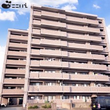 姫路市飾磨区恵美酒、マンションの画像です