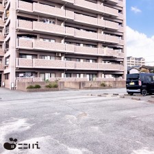 姫路市飾磨区恵美酒、マンションの画像です