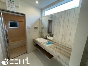 姫路市北平野、新築一戸建ての洗面画像です