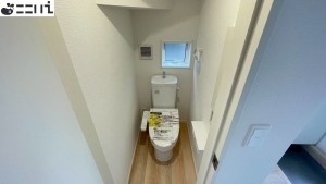 相生市双葉、新築一戸建てのトイレ画像です