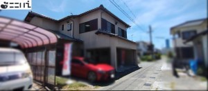 相生市那波野、中古一戸建ての前面道路を含む現地写真画像です