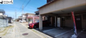 相生市那波野、中古一戸建ての前面道路を含む現地写真画像です