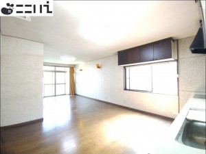 相生市那波野、中古一戸建ての居間画像です