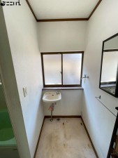 相生市千尋町、中古一戸建ての洗面画像です