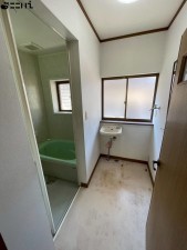 相生市千尋町、中古一戸建ての洗面画像です