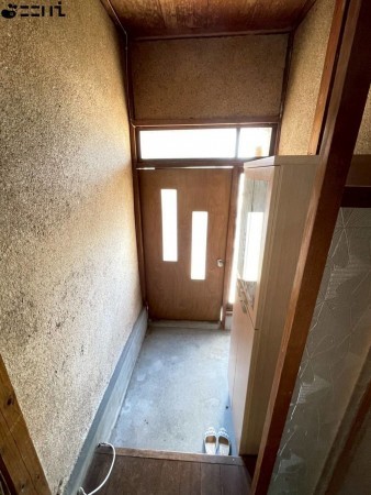 相生市千尋町、中古一戸建ての玄関画像です