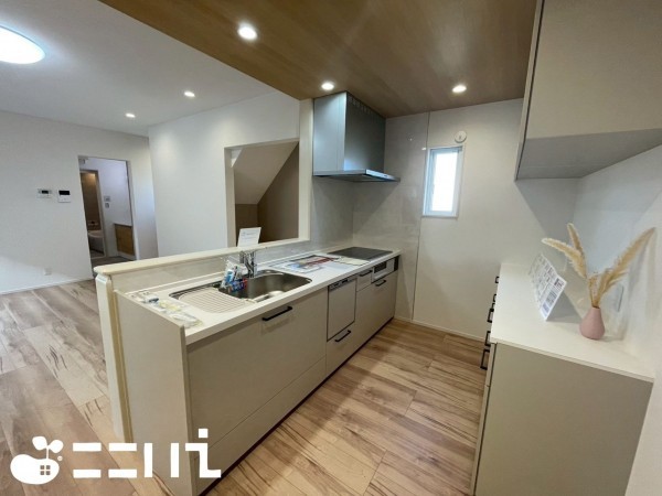 姫路市北条梅原町、新築一戸建てのキッチン画像です