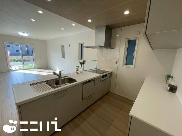 姫路市北条梅原町、新築一戸建てのキッチン画像です