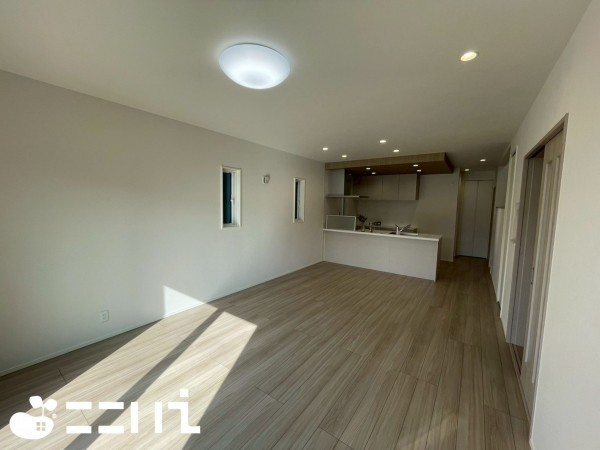 姫路市北条梅原町、新築一戸建ての居間画像です