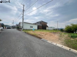 たつの市揖西町土師、土地の前面道路を含む現地写真画像です
