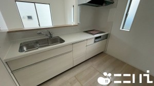 姫路市青山、新築一戸建てのキッチン画像です