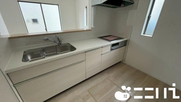 姫路市青山、新築一戸建てのキッチン画像です