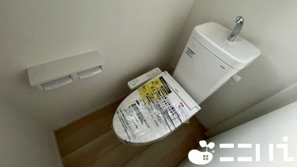 姫路市青山、新築一戸建てのトイレ画像です