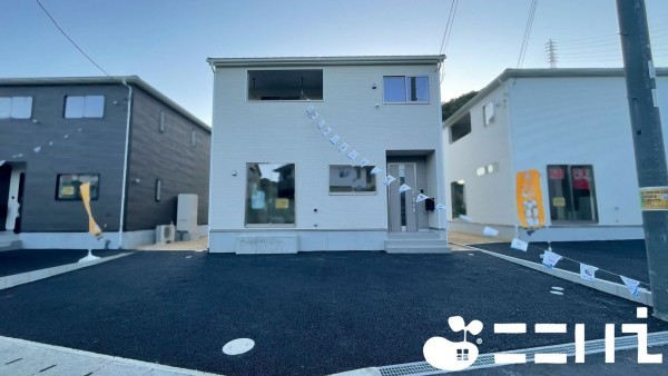 姫路市青山、新築一戸建ての外観画像です