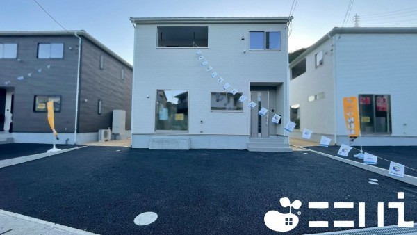 姫路市青山、新築一戸建ての外観画像です