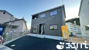 姫路市青山、新築一戸建ての外観画像です