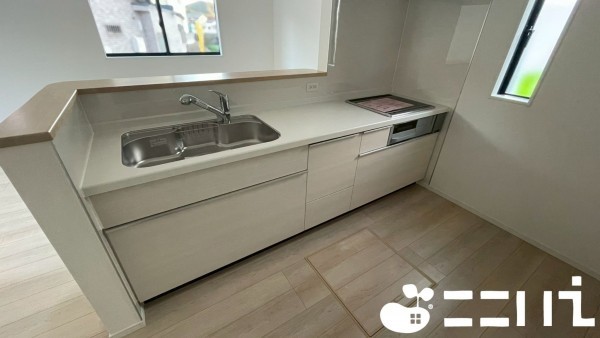 姫路市青山、新築一戸建てのキッチン画像です