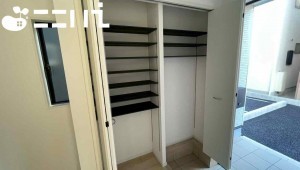 姫路市庄田、新築一戸建ての玄関画像です