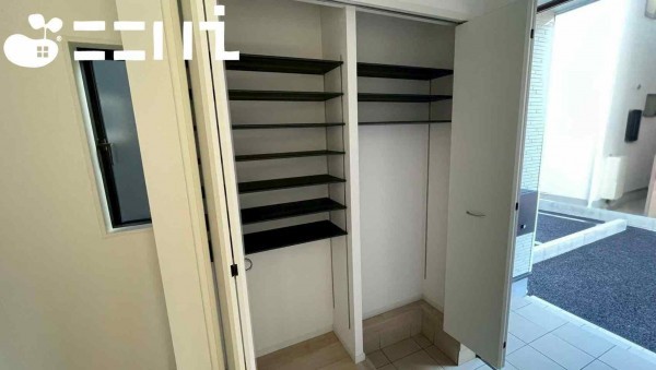 姫路市庄田、新築一戸建ての玄関画像です