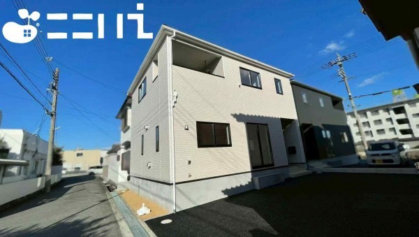 姫路市庄田、新築一戸建ての外観画像です