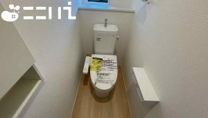 姫路市庄田、新築一戸建てのトイレ画像です