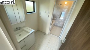 揖保郡太子町矢田部、新築一戸建ての洗面画像です