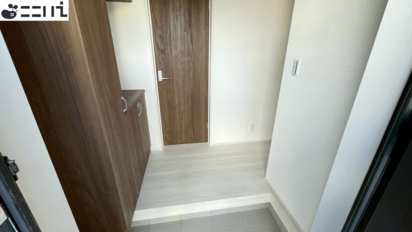 揖保郡太子町矢田部、新築一戸建ての玄関画像です