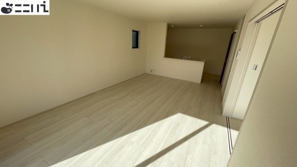 揖保郡太子町矢田部、新築一戸建ての居間画像です