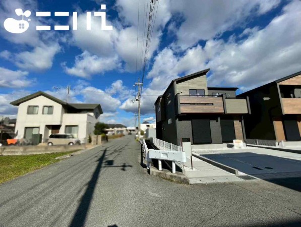 姫路市玉手、新築一戸建ての画像です