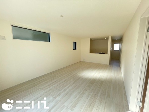 姫路市大津区新町、新築一戸建ての居間画像です