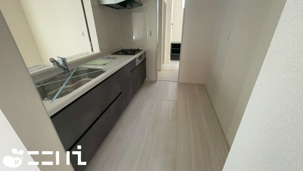 姫路市上大野、新築一戸建てのキッチン画像です