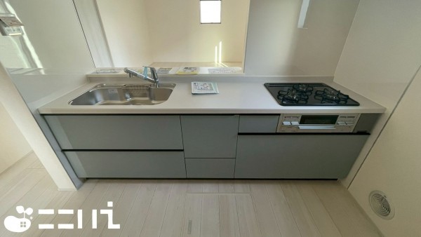 姫路市上大野、新築一戸建てのキッチン画像です