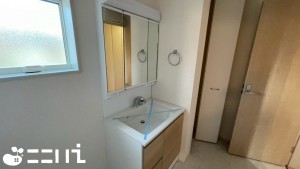 姫路市奥山、新築一戸建ての洗面画像です