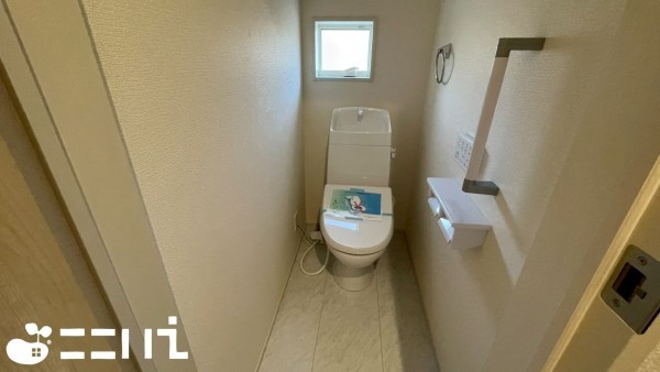 姫路市奥山、新築一戸建てのトイレ画像です