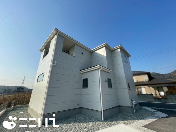 姫路市奥山、新築一戸建ての外観画像です