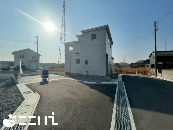 姫路市奥山、新築一戸建ての外観画像です