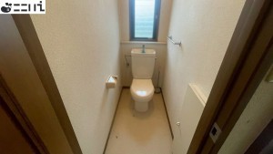 たつの市新宮町上莇原、中古一戸建てのトイレ画像です