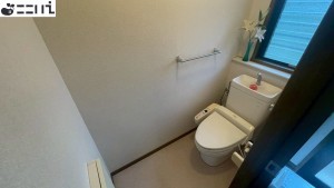 たつの市新宮町上莇原、中古一戸建てのトイレ画像です