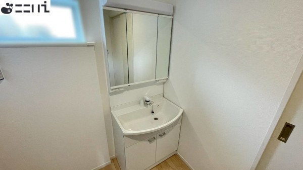 たつの市龍野町片山、新築一戸建ての洗面画像です