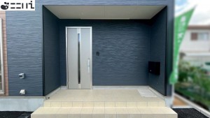 たつの市龍野町片山、新築一戸建ての玄関画像です