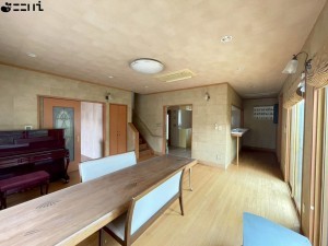 姫路市三左衛門堀西の町、中古一戸建ての居間画像です