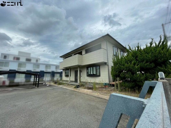 姫路市三左衛門堀西の町、中古一戸建ての外観画像です