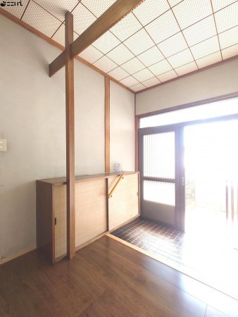 たつの市御津町朝臣、中古一戸建ての玄関画像です