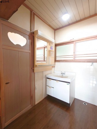 たつの市御津町朝臣、中古一戸建ての洗面画像です