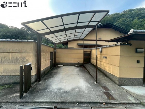 相生市大谷町、中古一戸建ての駐車場画像です