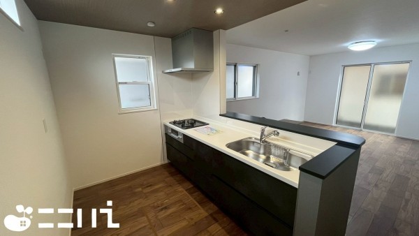 姫路市網干区坂上、新築一戸建てのキッチン画像です