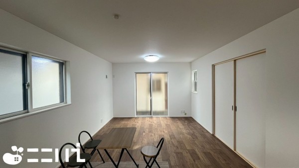 姫路市網干区坂上、新築一戸建ての居間画像です