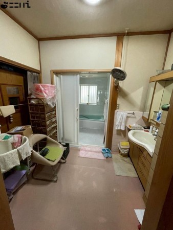 たつの市龍野町日飼、中古一戸建ての洗面画像です